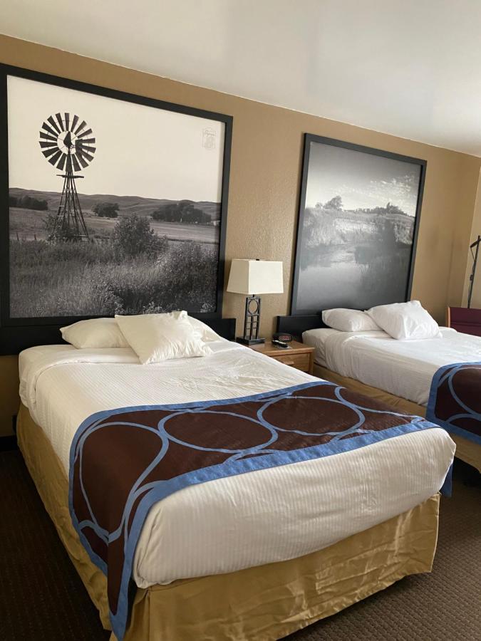 Super 8 By Wyndham אוגללה מראה חיצוני תמונה